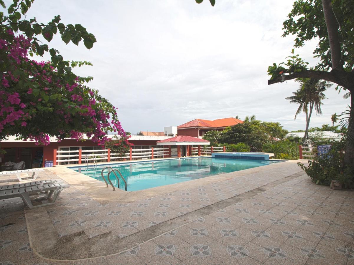 OYO 853 Malapascua Beach And Dive Resort Exterior foto